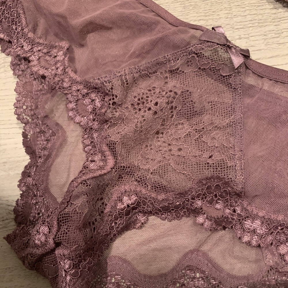 Victoria Secret Set - Picture 3 of 5
